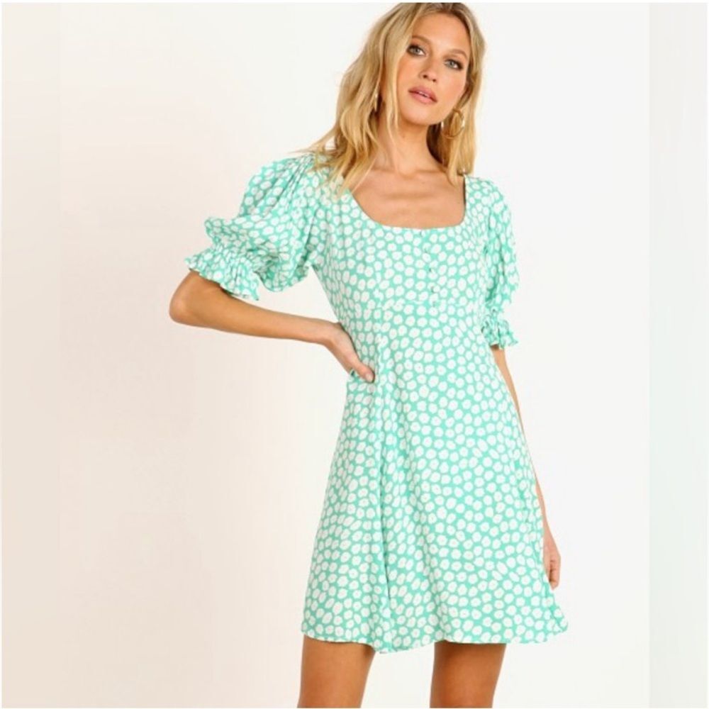 Faithfull the Brand La Barben Mini Dress Cora Floral
green Sz M babydoll rayon